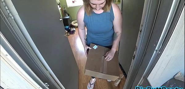  Mailman Pleases Unhappy Customer